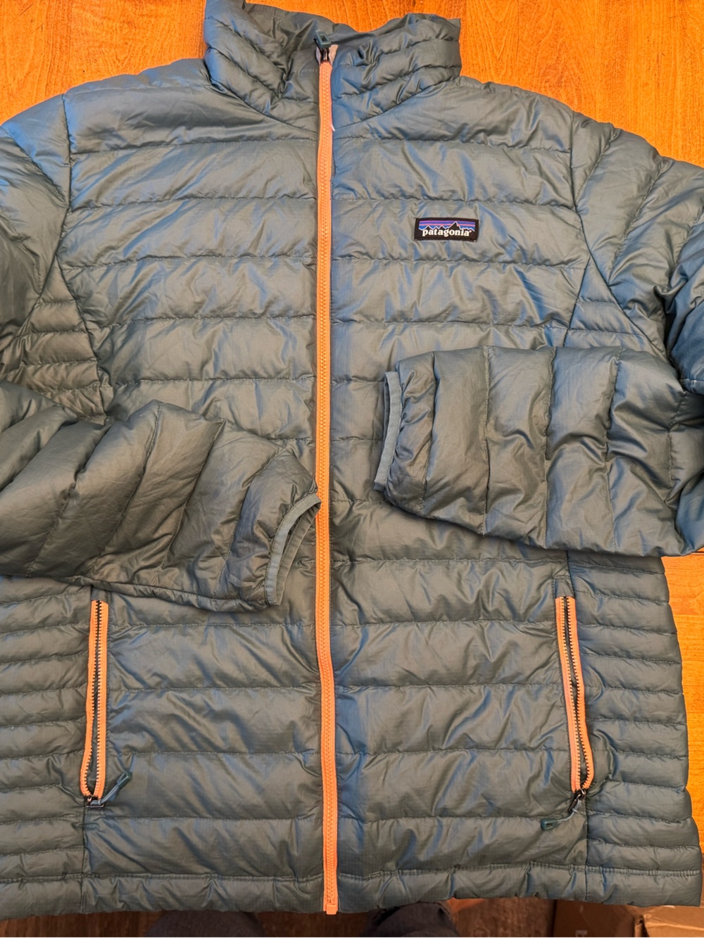 Patagonia Women's Teal Quilted Hooded Puffer Jacket